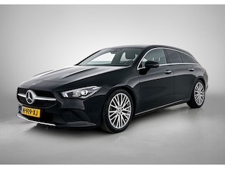 Mercedes-Benz CLA Shooting Brake 180 Business Solution Luxury (SFEERVERLICHTING, TREKHAAK AFNEEMBAAR, CAMERA, 1e EIGENAAR)