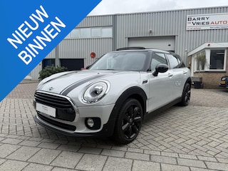 Mini Clubman 1.5 Cooper | Panoramadak | Camera | Sportstoelen | Afneembare Trekhaak | Verwacht |