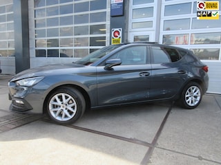 Seat Leon 1.0 TSI Style Business Intense / Schuifdak / Carplay