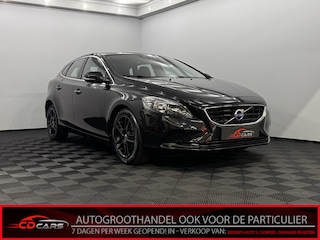 Volvo V40 1.6 D2 Momentum Half leder, Clima, Parkeersensoren, Navi, Cruise control, A start stop