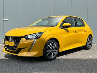 Peugeot 208 1.2 100pk Allure | Climate control | Carplay | Leder | Cruise control | Navigatie | Parkeersensoren achter | Lichtmetalen velgen | LED verlichting | Digitaal cockpit