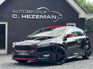 Ford Focus 1.0 125PK ST-Line BLACK/RED EDITION CRUISE NAVI UNIEK! NIEUWSTAAT!