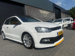 Volkswagen Polo 1.2 TSI Highline | 12MND GARANTIE | NW APK | ANDROID | PANO DAK | AIRCO | PDC |