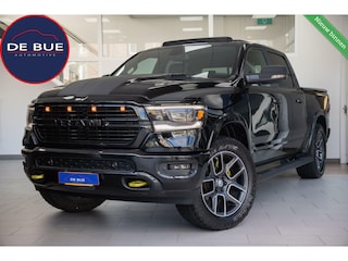 Dodge Ram 1500 4X4 5.7 V8 4x4 Crew Cab Laramie Sport 1e Eig BTW Harman/Kardon, Panoramadak, Treeplank, Trekhaak