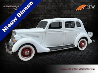 Ford V8 48 sedan uit 1935 – Klassieker met karakter en een berg werk verzet! Uniek !!