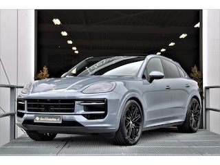 Porsche Cayenne 3.0 E-Hybrid Sport Design 470pk Pano PassangerDisplay 18-weg Bose