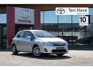 Toyota Auris 1.8 Full Hybrid Aspiration Automaat | Centrale verg