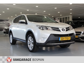 Toyota RAV4 2.0 Exec. Bns 4WD/CRUISE/CAMERA/TREKHAAK