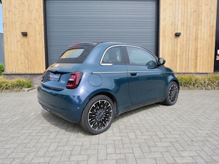 Fiat 500 La Prima 42 kWh *leder *Carplay *Luxste uitvoering