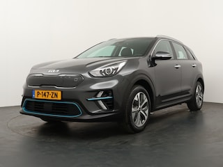 Kia Niro DynamicLine 64 kWh - SOH 97% - Apple CarPlay/Android Auto - Navigatie - Achteruitrijcamera - Parkeersensoren - Fabrieksgarantie tot 07-2029
