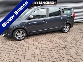 Dacia Lodgy 1.3 TCe Stepway 7persoons!! 1400kg Trekgewicht! | Airco | Cruise control | Trekhaak | Navigatie | RIJKLAARPRIJS INCL 12 MAANDEN GARANTIE EN BEURT