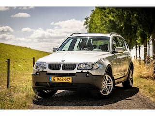 BMW X3 2.5i | Leer | Pano | Memory | Trekhaak | Stoelverwarm
