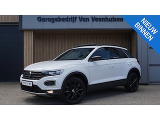 Volkswagen T-Roc 1.5 TSI 150PK DSG Sport & Black Style Pano.Dak Virtual Cockpit 18inch LM LED A-camera *Zeer Nette T-Roc*