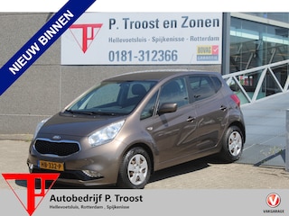 Kia Venga 1.6 CVVT DynamicLine Automaat/Navigatie/Achteruitrijcamera/Parkeersensoren/Climate control/Cruise control/Trekhaak/Multifunctioneel stuurwiel/Elektrische ramen/Elektrisch verstelbare spiegels.