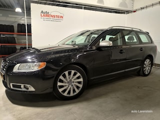 Volvo V70 2.0T 203pk R-Design Edition Automaat 149kw Leer / Navigatie / Trekhaak / Winter Pack