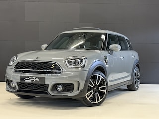 Mini Countryman 2.0 Cooper S E ALL4 Chili | Panoramadak | Apple Carplay | 19''Inch | Elek. kofferklep