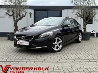 Volvo V40 1.6 T2 Momentum Cruise Airco Stoelverwarming Lichtmetaal