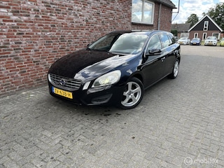 Volvo V60 2.0 D3 Momentum