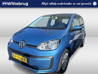 Volkswagen Up 1.0 BMT move up! Executive Airconditioning / Bluetooth / El. Ramen / El. Spiegelbediening / DAB