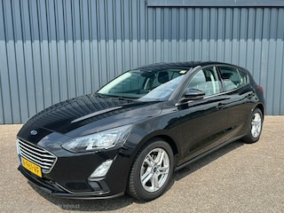 Ford Focus 1.0 EcoBoost 125pk Trend Edition Business | navigatie | Pakeersensoren v + a |