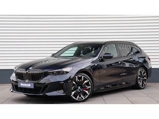 BMW 5-serie Touring 550e xDrive M-Sport Pro | Stoelventilatie | Bowers & Wilkins | M Onderstel Professional | Panormadak | Trekhaak