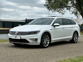 Volkswagen Passat Variant 1.4 TSI GTE | Virtual | Pano | Trekhk | 1st eig