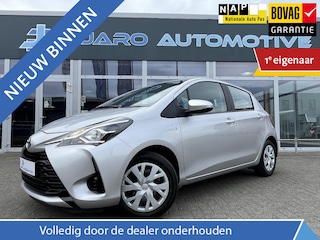 Toyota Yaris 1.5 Hybrid Active | AUTOMAAT | Navigatie | Camera | Cruise control | NAP | NIEUWSTAAT