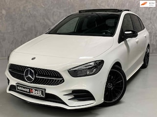 Mercedes-Benz B-klasse 180 Business Solution AMG /Pano /Camera /Carbon