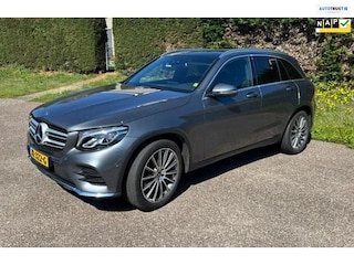 Mercedes-Benz GLC 250 4MATIC AMG Premium Plus PANORAMADAK / CAMERA / LEER / TREKHAAK / 19INCH