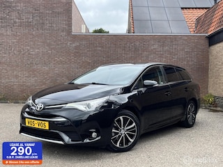 Toyota Avensis 1.8 VVT-i Dynamic | Camera| Stoelverw| AUT