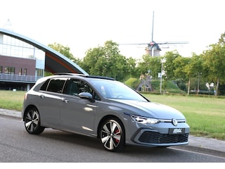 Volkswagen Golf 1.4 eHybrid GTE Aut DSG PHEV Nardo Grey 5-D Panoramadak Trekhaak Matrix Adap. Cruise. Camera CarPlay Side Assist