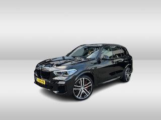 BMW X5 xDrive45e High Exe. M Sport / Panoramadak / Camera / Head-up / 22'' / Laser LED / Softclose / Harman Kardon / Luchtvering / Stoelventilatie / Stoelverwarming / DAB / Dodehoek / ACC
