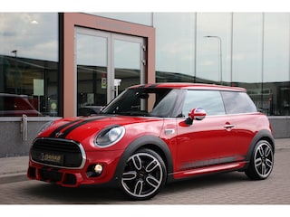 Mini Cooper 1.5 | John Cooper Works Pakket | JCW Stoelen | Parkeersensoren | Stoelverwarming
