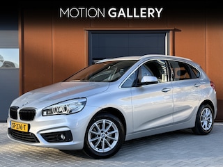 BMW 2-serie Tourer 218d Executive | NAP | NAVI | PDC | Keyless | Cruise | Elek. achterklep | Automaat| Dealer | BTW