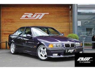 BMW 3.2 Sedan SMG **Fully restored in mint condition**