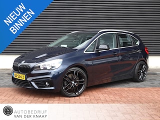 BMW 2-serie Tourer 220i Essential | Clima | Cruise | Navi | PDC | Multimedia Voorb. | Start\Stop | Trekhaak |