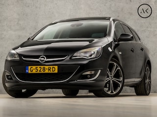 Opel Astra Sports Tourer 1.6 Turbo Sport 170Pk Automaat (SCHUIFDAK, NAVIGATIE, STUUR/STOELVERWARMING, LEDEREN SPORTSTOELEN, XENON, GETINT GLAS, TREKHAAK, CRUISE, NIEUWE APK, NIEUWSTAAT)