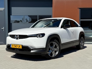 Mazda MX-30 E-SkyActiv 145 Luxury 36 | Als Nieuw | Opendak | HUD | CarPlay | NAVI | DAB | Camera | LED | Smart Key | 18" LM | BTW