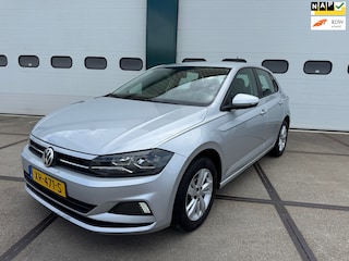Volkswagen Polo 1.0 TSI Comfortline Apple Carplay !
