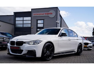 BMW 328i High Executive | M-performance | Xenon / LED | 19 inch | Stoelverwarming | Camera |