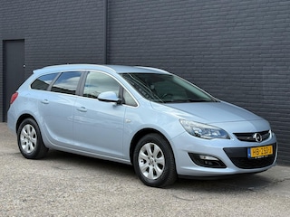 Opel Astra Sports Tourer 1.6 CDTi Blitz AIRCO | CRUISE | ELEK RAMEN | NAVI | NWE APK