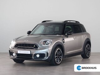 Mini Countryman Cooper SE ALL4 Chili | Panoramadak | Leder | Cruise Control | Navigatie | 19" LM velgen JCW Course Spoke met Runflat banden | Connected Navigation Plus | Driving Assistant