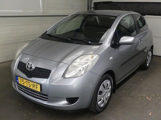 Toyota Yaris 1.3 VVTi Sol - Airco - Mooie auto!