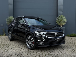Volkswagen T-Roc 1.5 TSI R-line Trekhaak Pano Automaat ACC Camera