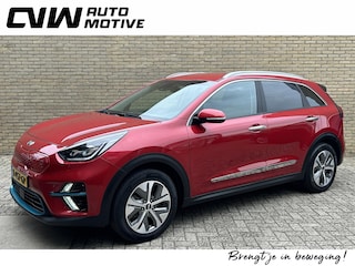 Kia Niro DynamicLine 64kWh | 56.000km! | Camera | Adaptieve cruise | Lane assist | Navigatie | Half leder | Apple CarPlay | Keyless | LED | DAB | JBL Audio | Zeer ruimte actieradius!