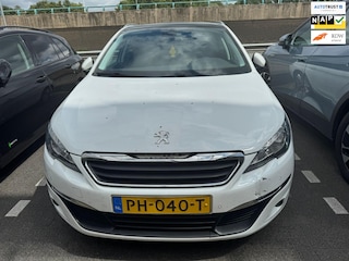 Peugeot 308 SW 1.2 PureTech Blue Lease Executive