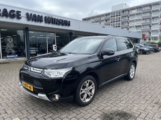Mitsubishi Outlander 2.0 Intense+ Lmv Pdc Acamea Cruise Navi Clima Nap