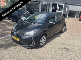 Toyota Yaris 1.5 Hybrid Dynamic | Navigatie | Camera | Dealer onderhouden | Garantie tot 02-2030