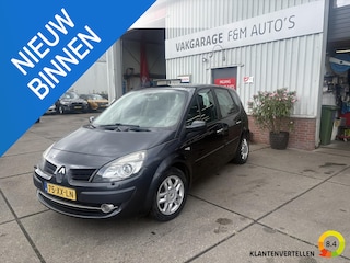 Renault Scénic 1.6-16V Tech Line