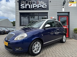 Lancia Ypsilon 1.4 Limited Edition 2010 -AIRCO-CRUISECONTROL-2 TONE LAK-OPEN DAK-LICHTMETALEN VELGEN-ORIGINEEL NEDERLANDS!